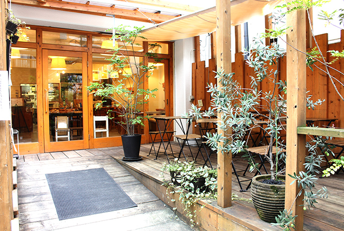 vol.09 ウッドデッキで素敵にバインミーを パンとcafé えだおね 東京都 杉並区