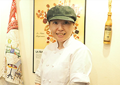 Boulangerie La Feuille Le Mois（ブランジュリー ラ・フイユ ル・モア） 店主　南野 綾さん