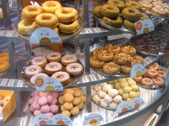 店頭に並ぶドーナツ