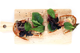 生ハム＆ルッコラのタルティ－ヌ