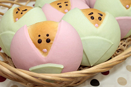 ひな祭りメロンパン