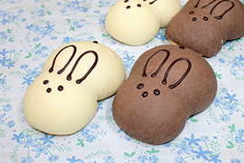 イ－スタ－うさぎのメロンパン