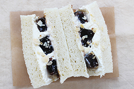 コ－ヒ－フロ－ト風おやつサンド