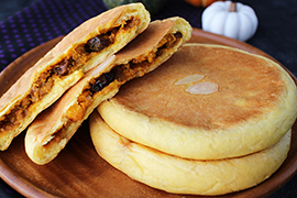 かぼちゃ入り焼きカレ－パン