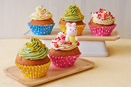 イ－スタ－のカップケ－キ（プレ－ン・ほうれん草・かぼちゃ）