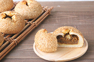 ゴマカレ－パン