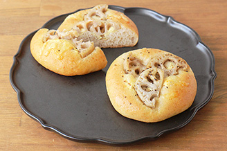 洋風からしれんこんのフォカッチャ