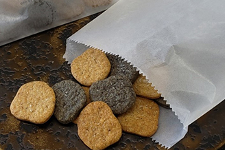 『 Craquelins aux truffes 』（ クラッカー オ トリュフ ）