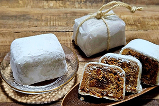『 Stollen au beurre noisette 』（フィナンシェ風シュトレン）