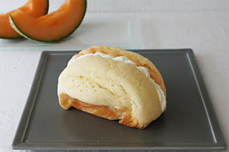 デニッシュメロンパン